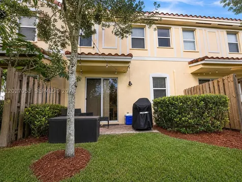 165 Emerald Creek Terrace Plantation FL 33325