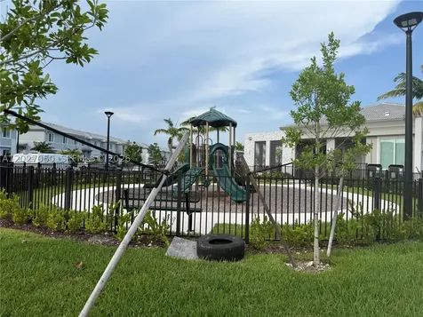 1371 SE 7th Terrace Homestead FL 33034