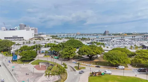 227 NE 2nd Street Miami FL 33132