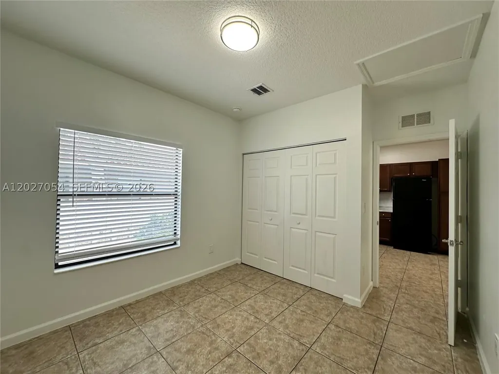1035 NE 10th Avenue Fort Lauderdale FL 33304