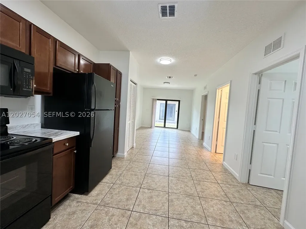 1035 NE 10th Avenue Fort Lauderdale FL 33304
