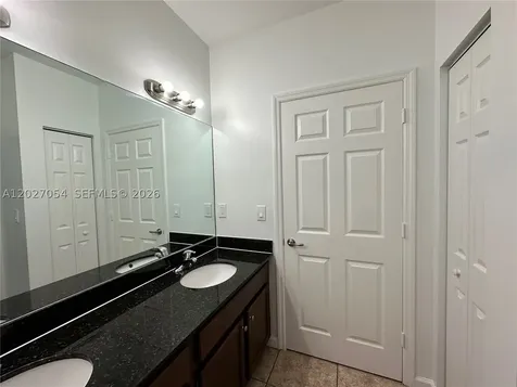 1035 NE 10th Avenue Fort Lauderdale FL 33304