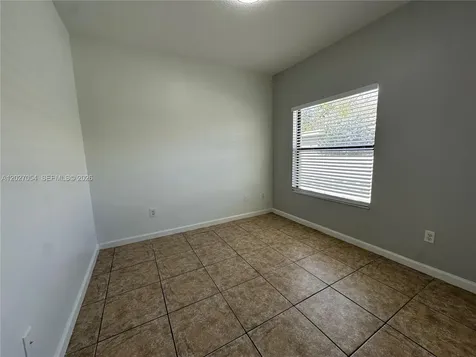 1035 NE 10th Avenue Fort Lauderdale FL 33304