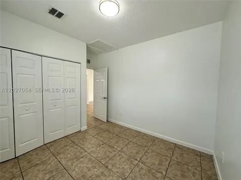 1035 NE 10th Avenue Fort Lauderdale FL 33304