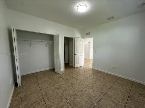 1035 NE 10th Avenue Fort Lauderdale FL 33304