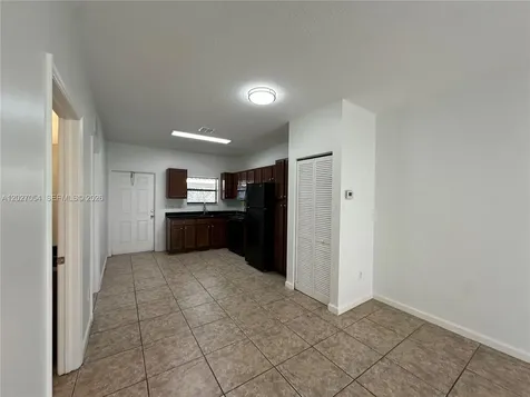 1035 NE 10th Avenue Fort Lauderdale FL 33304