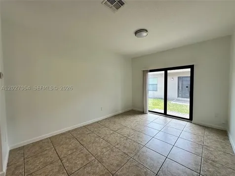 1035 NE 10th Avenue Fort Lauderdale FL 33304