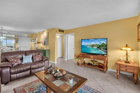 900 Saint Charles Place Pembroke Pines FL 33026