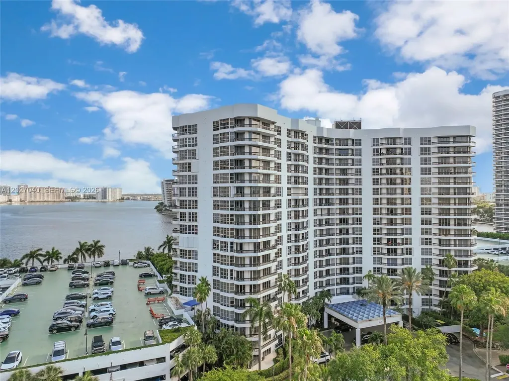 3600 Mystic Pointe Drive Aventura FL 33180