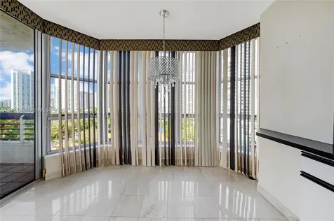 3600 Mystic Pointe Drive Aventura FL 33180