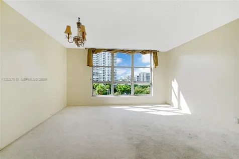 3600 Mystic Pointe Drive Aventura FL 33180