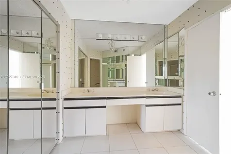 3600 Mystic Pointe Drive Aventura FL 33180