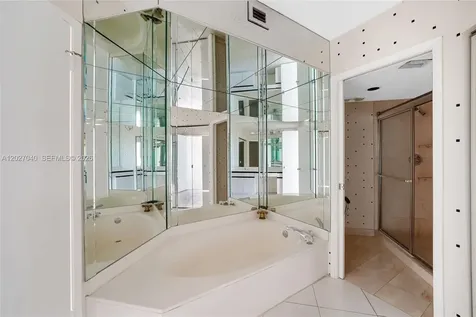 3600 Mystic Pointe Drive Aventura FL 33180