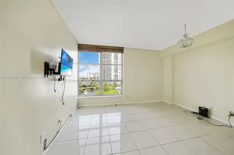 3600 Mystic Pointe Drive Aventura FL 33180