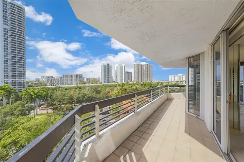 3600 Mystic Pointe Drive Aventura FL 33180