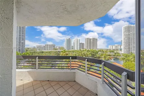 3600 Mystic Pointe Drive Aventura FL 33180