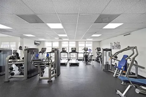 3600 Mystic Pointe Drive Aventura FL 33180