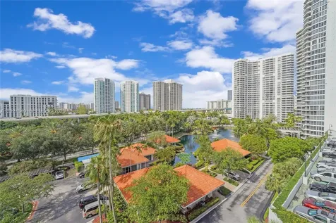 3600 Mystic Pointe Drive Aventura FL 33180