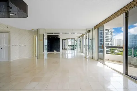 3600 Mystic Pointe Drive Aventura FL 33180