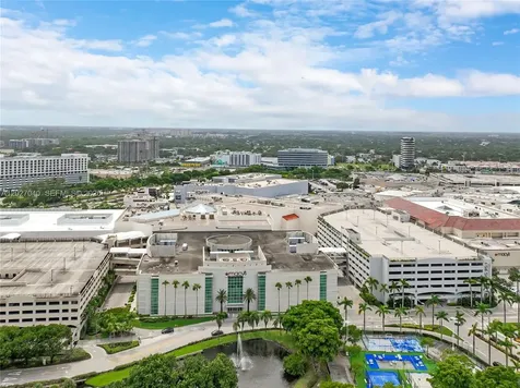 3600 Mystic Pointe Drive Aventura FL 33180