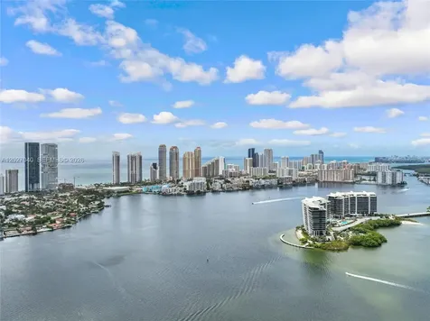 3600 Mystic Pointe Drive Aventura FL 33180