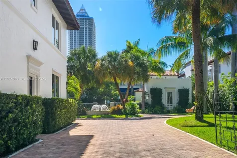 4731 Pine Tree Drive Miami Beach FL 33140