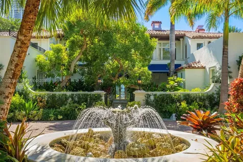 4731 Pine Tree Drive Miami Beach FL 33140
