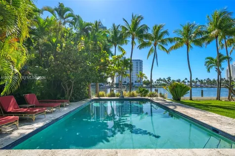 4731 Pine Tree Drive Miami Beach FL 33140