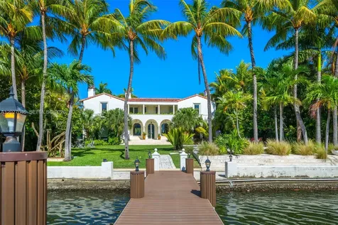 4731 Pine Tree Drive Miami Beach FL 33140