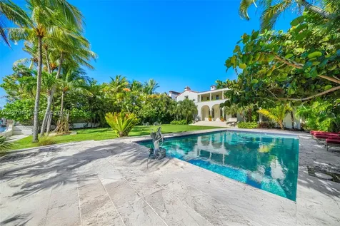 4731 Pine Tree Drive Miami Beach FL 33140