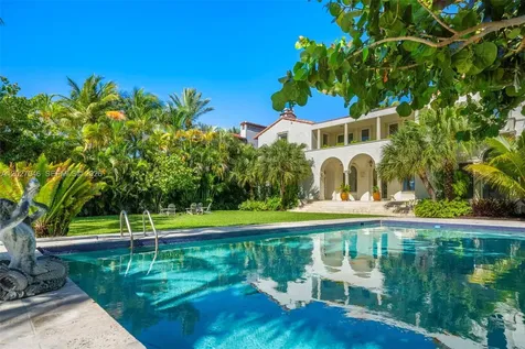 4731 Pine Tree Drive Miami Beach FL 33140
