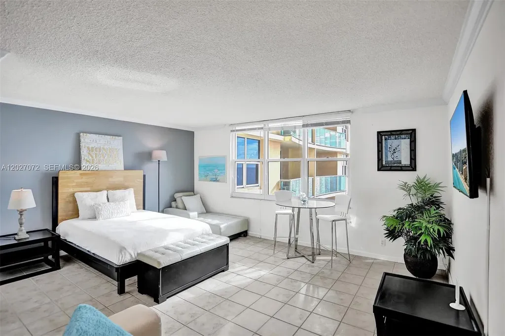2501 S Ocean Drive Hollywood FL 33019