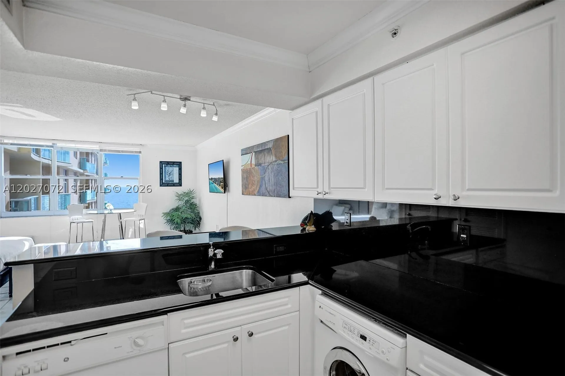 2501 S Ocean Drive Hollywood FL 33019