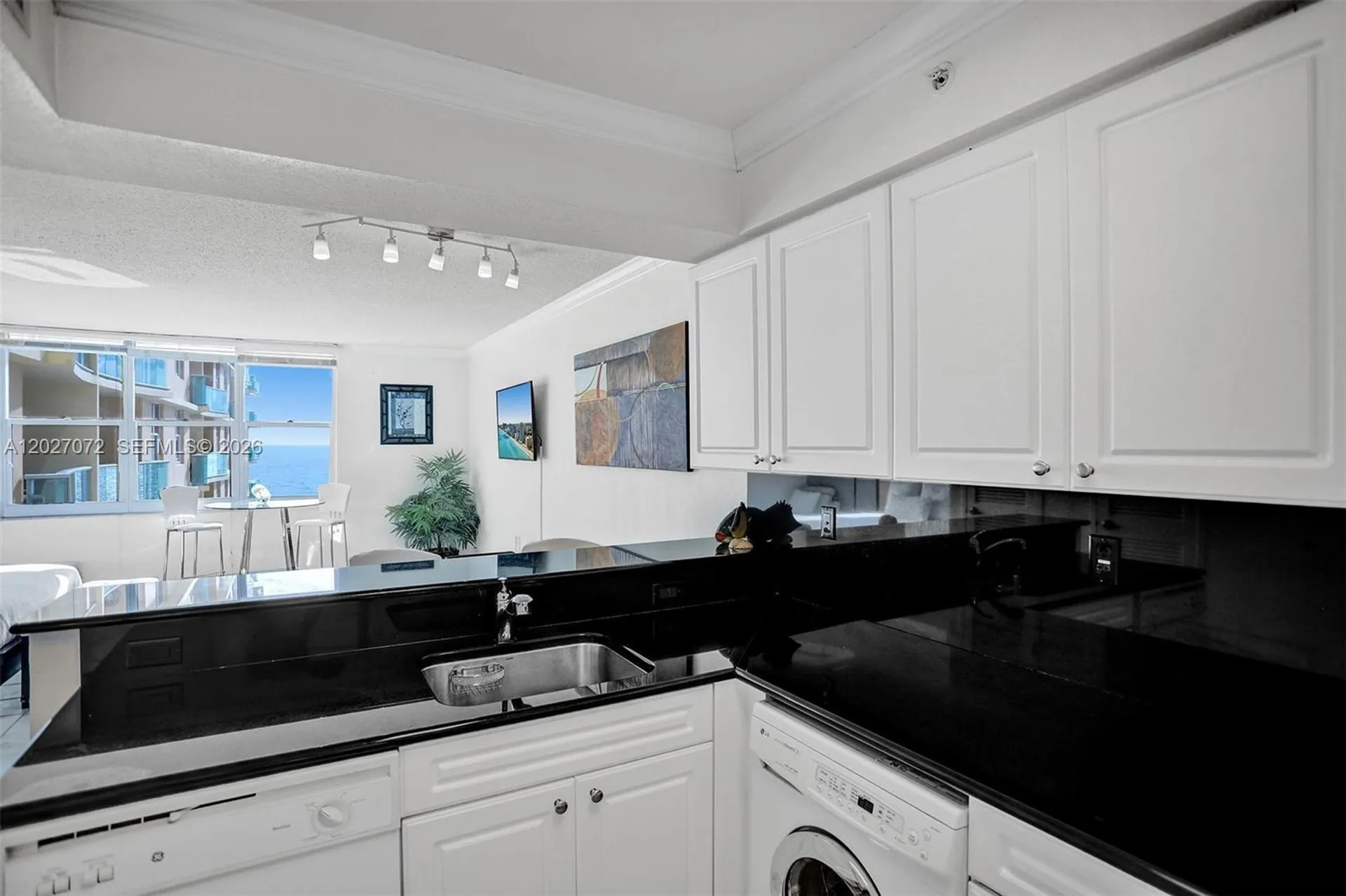 2501 S Ocean Drive Hollywood FL 33019