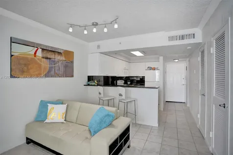 2501 S Ocean Drive Hollywood FL 33019