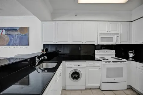 2501 S Ocean Drive Hollywood FL 33019