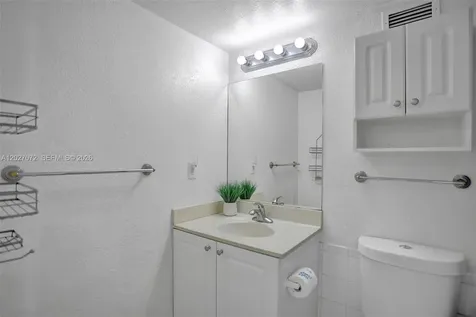 2501 S Ocean Drive Hollywood FL 33019