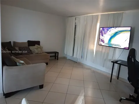 Hollywood FL 33020