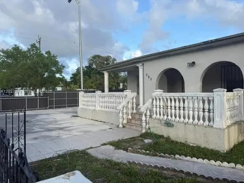 590 E 42nd Street Hialeah FL 33013