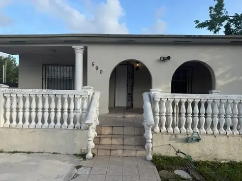 590 E 42nd Street Hialeah FL 33013
