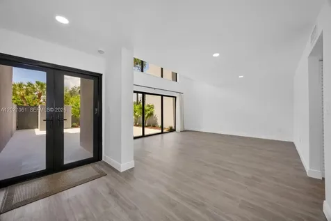 6661 SW 72nd Street South Miami FL 33143