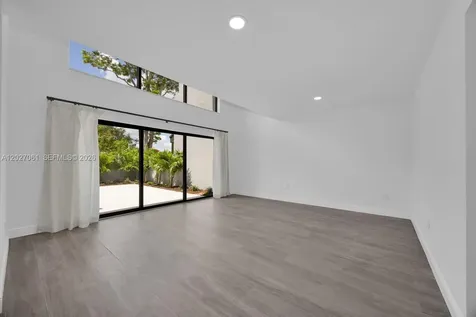 6661 SW 72nd Street South Miami FL 33143
