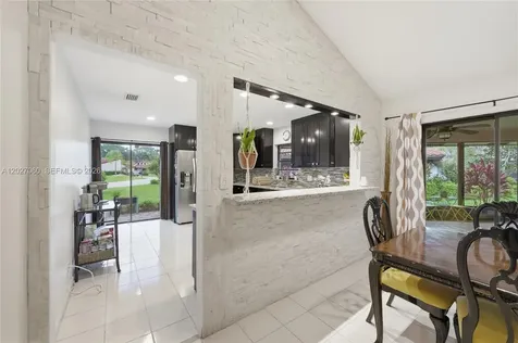 8189 Pine Circle Tamarac FL 33321