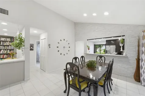 8189 Pine Circle Tamarac FL 33321