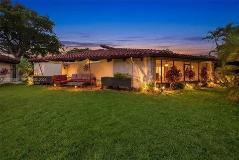 8189 Pine Circle Tamarac FL 33321