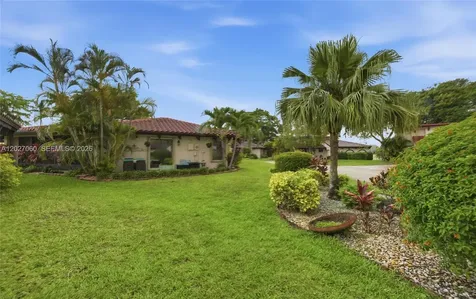 8189 Pine Circle Tamarac FL 33321
