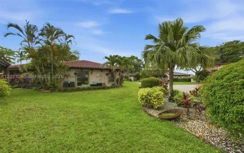 8189 Pine Circle Tamarac FL 33321