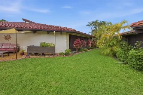 8189 Pine Circle Tamarac FL 33321