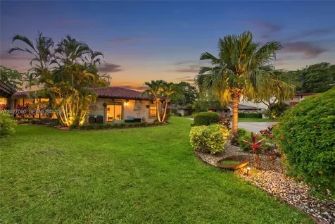 8189 Pine Circle Tamarac FL 33321
