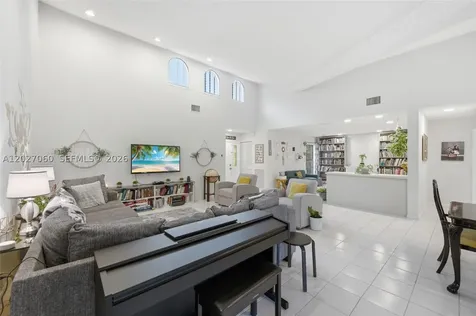 8189 Pine Circle Tamarac FL 33321